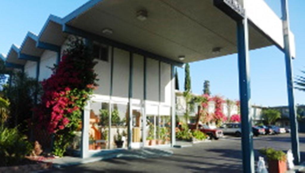Antioch Executive Inn Eksteriør billede